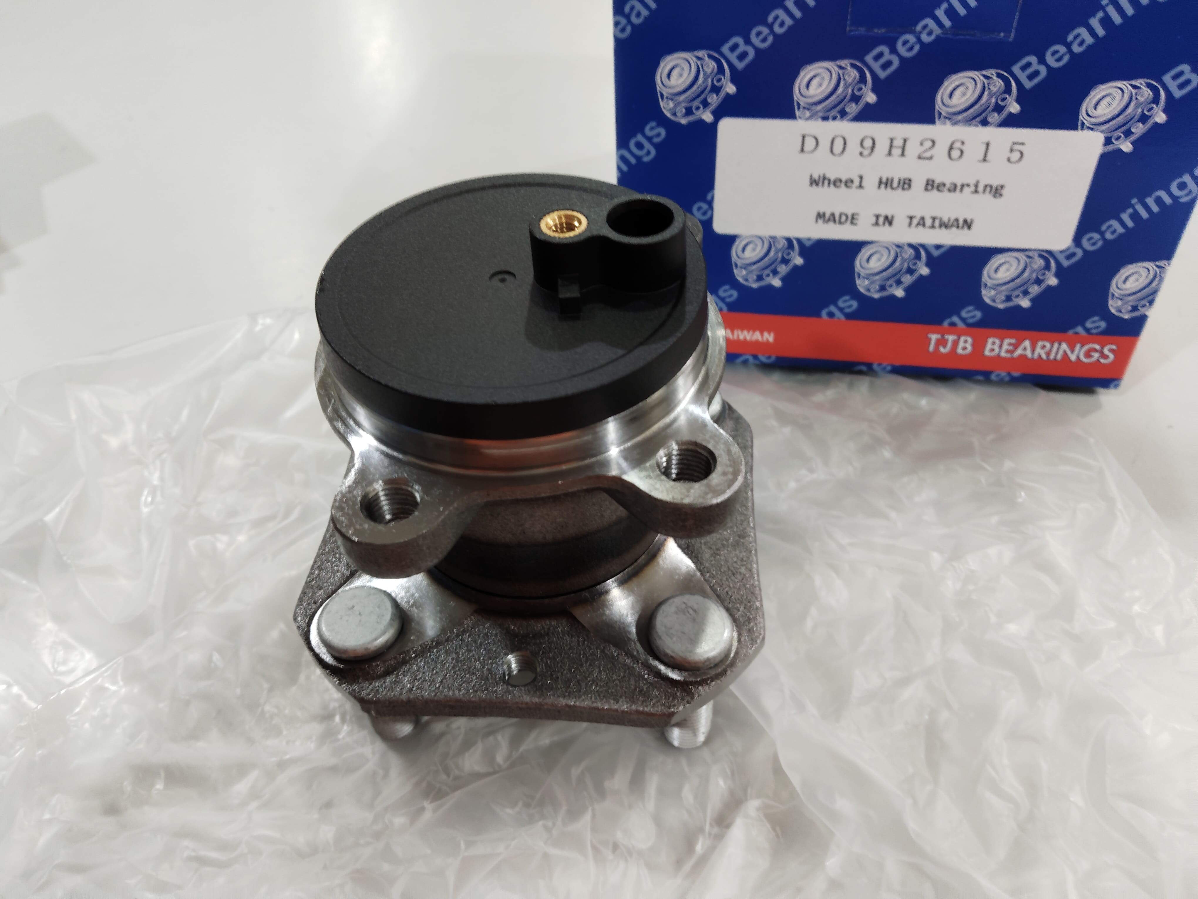 後輪轂 REAR WHEEL HUB FOR MAZDA -OE:D09H2615-D09H2615