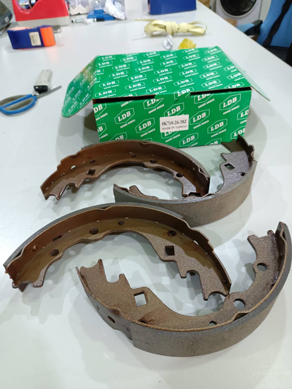 煞車蹄片 BRAKE SHOE SET FOR KIA-OE:0K710-26-38Z-0K710-26-38Z