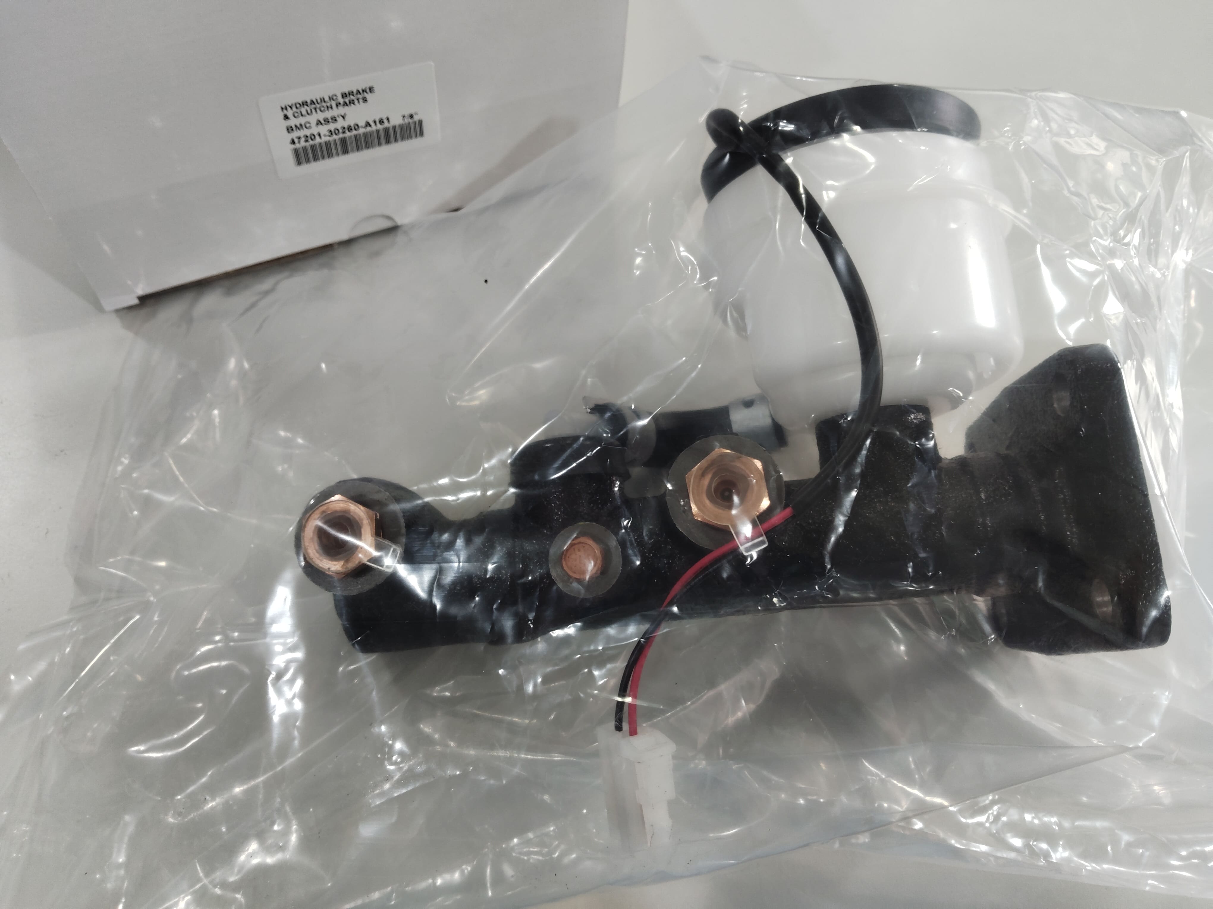 煞車總泵 BRAKE MASTER CYLINDER FOR TOYOTA-OE:47201-30260-A161-47201-30260-A161